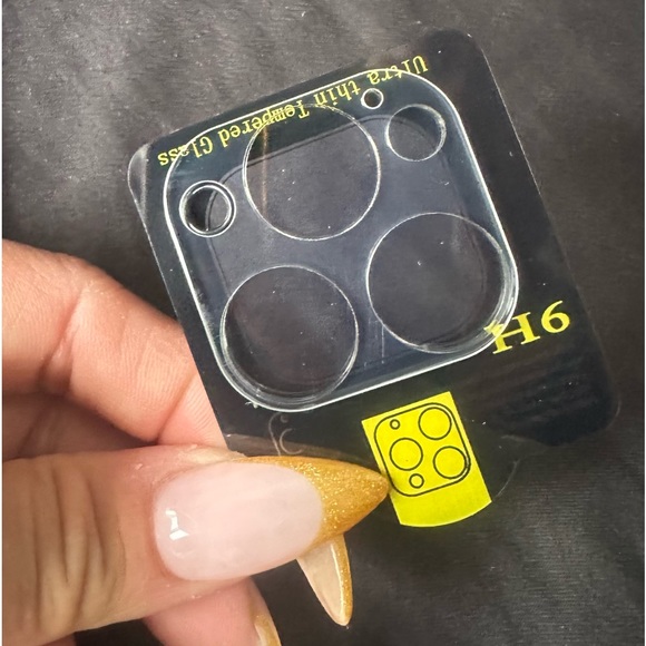 Apple iPhone 14 pro max camera protector - Picture 2 of 3